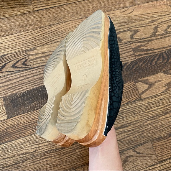 Needles Clogs - Picture 5 of 5